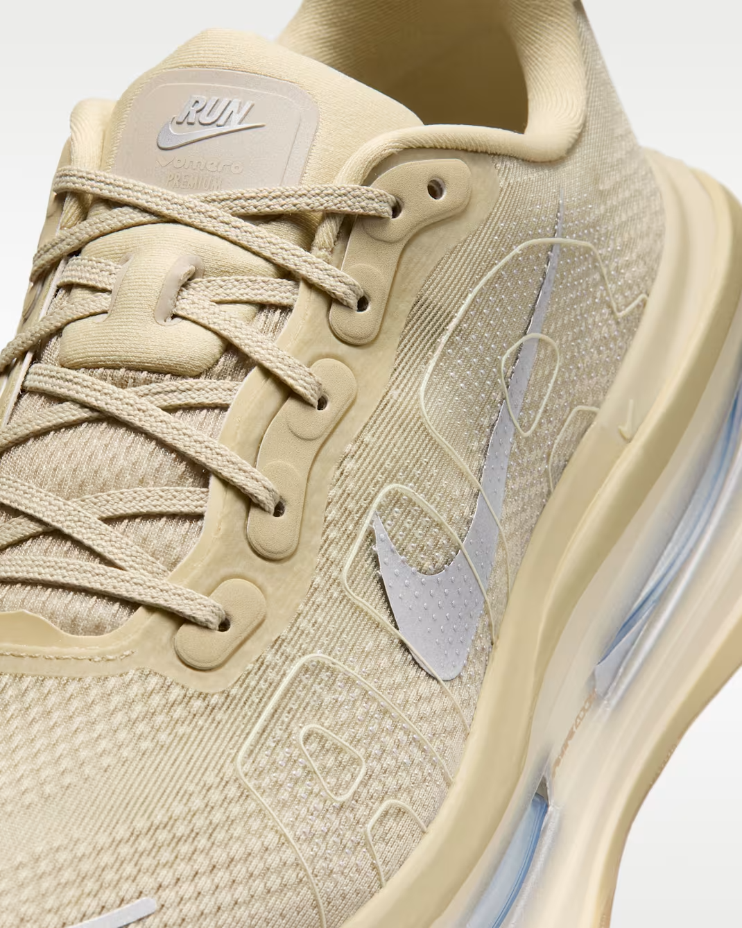 IM8334-200 Nike Vomero Premium "Desert Khaki/Light Khaki" (Men's)