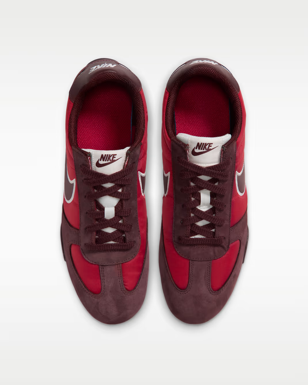 IV5668-600 Nike Sprint Sister "Mystic Dates/Tough Red" (Women's)