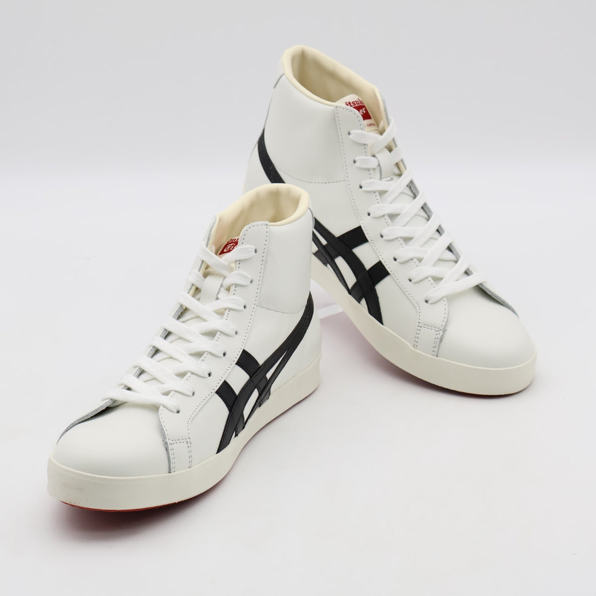 1183B439-101 Onitsuka Tiger Fabre Hi NM White Black (Men's)