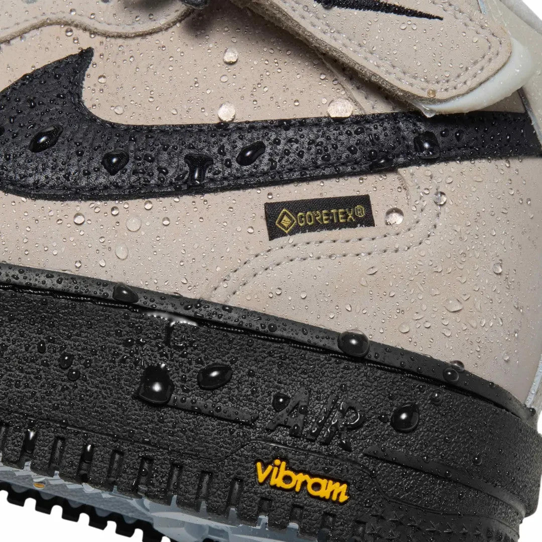 IO1875-100 Nike AIR FORCE 1 MID '07 GTX VIBRAM (Men's)