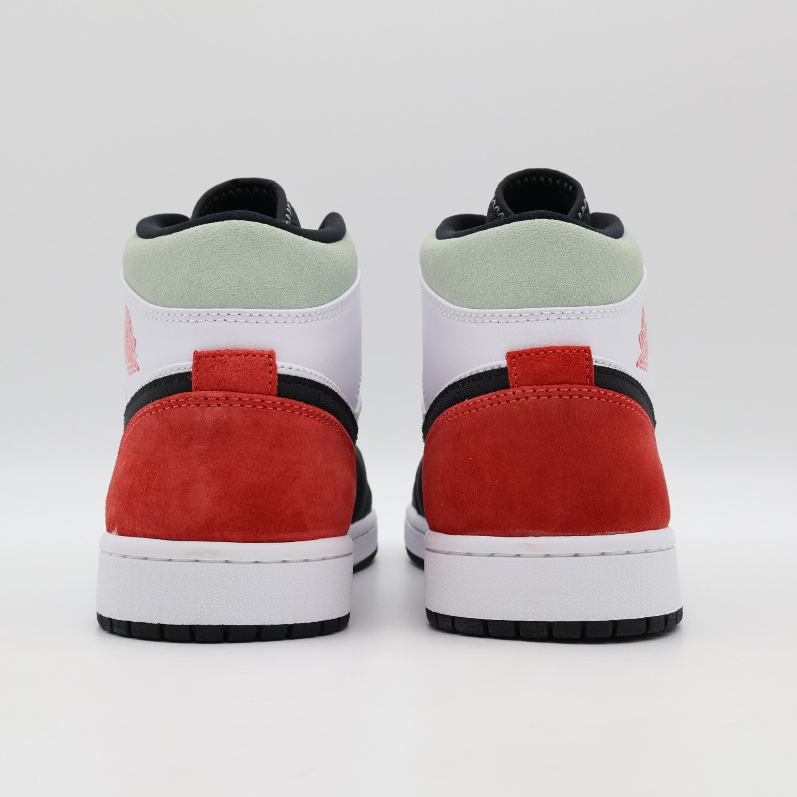 852542-100 Nike Air Jordan 1 Mid SE Black Gym Red White Light Smoke Grey (Men's)