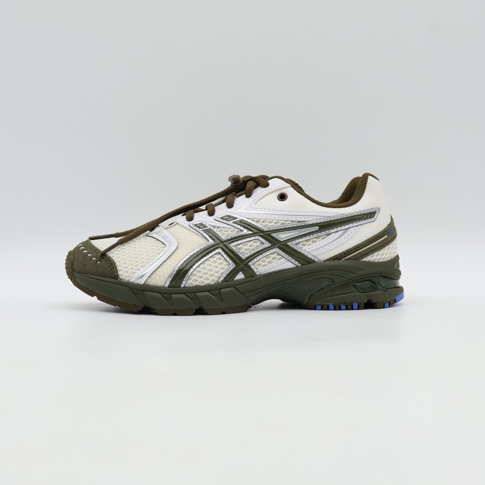 1203A810-101 Temptation Vacation Ã Asics Gel-DS Trainer 14 Cream  (Men's)