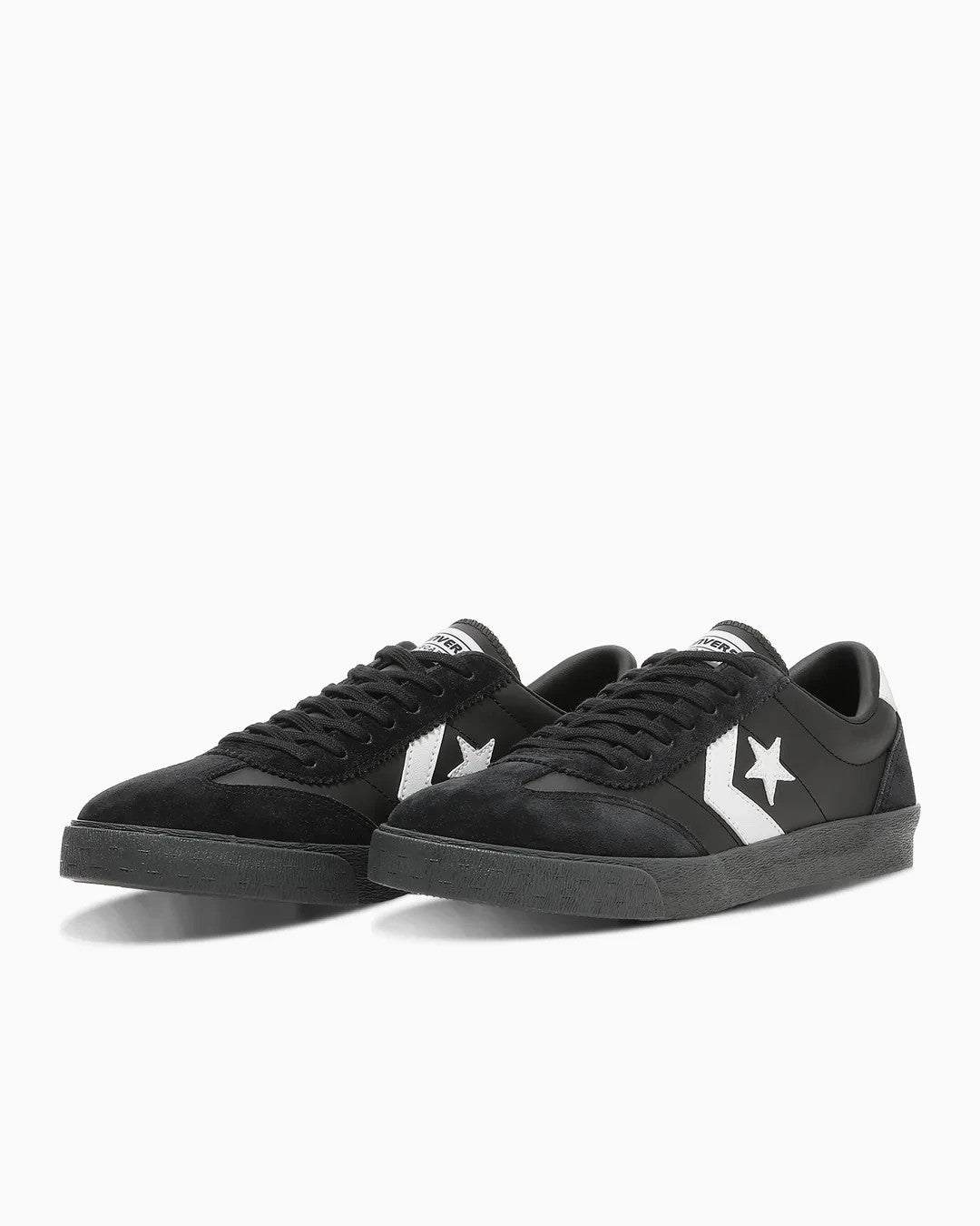 33702650 Converse Roadclassic SK SY OX Black/White (Men's)