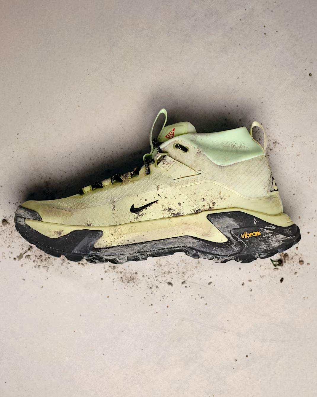IO7854-701 Nike ACG Zegama Hike "Life Lime/Barely Volt" (Women's)