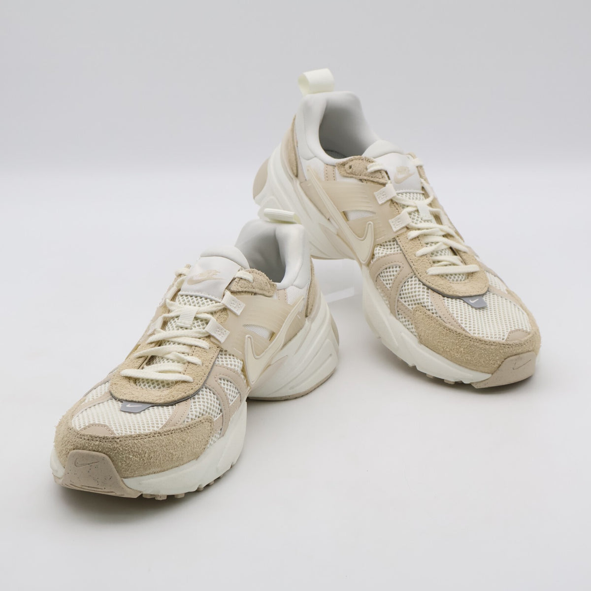 HV3917-133 Nike V2K Run Sail Sanddrift Phantom (Women's)