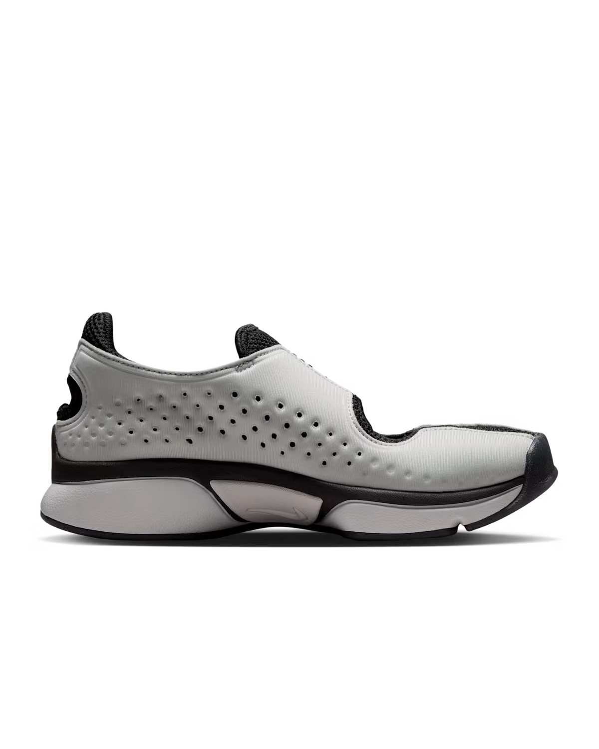 IQ8006-003 NIKE RIFT 2 (Women's)