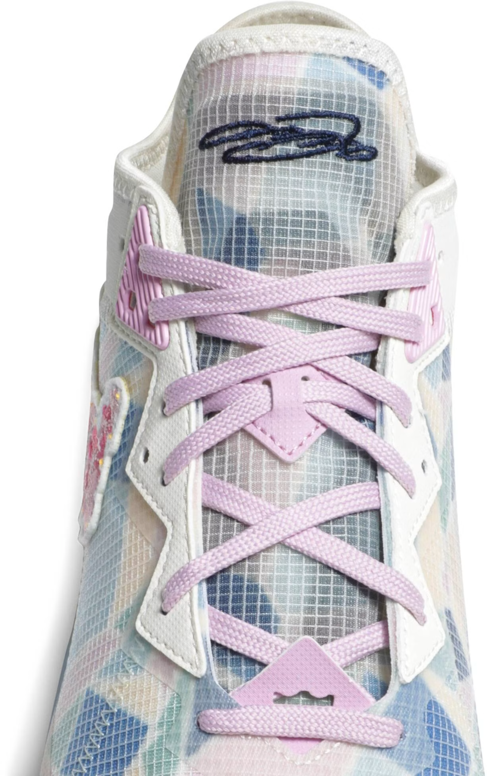 CV7562-101 atmos Ã Nike LeBron 18 Low "Cherry Blossom" (Unisex)