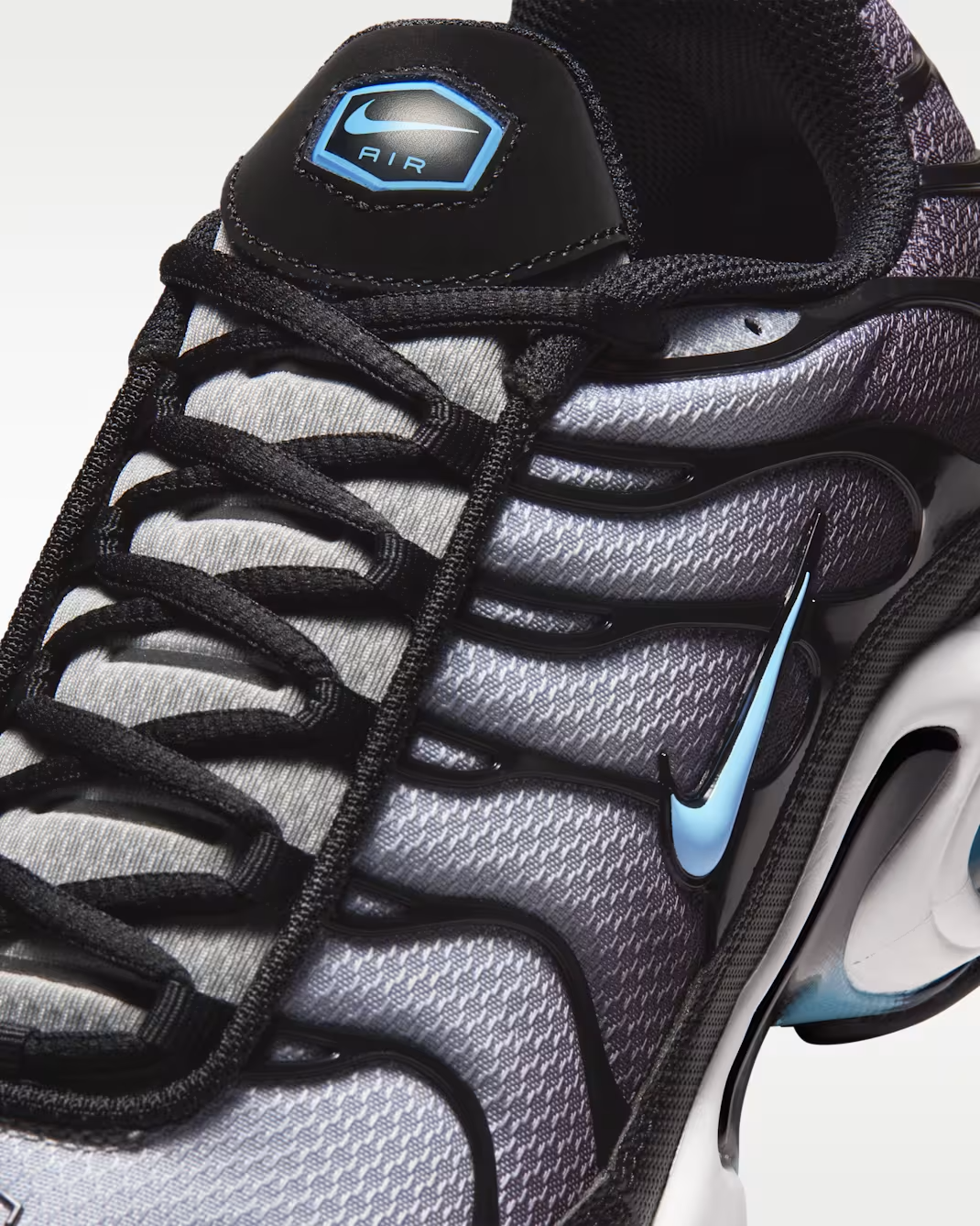 DM0032-042 Nike Air Max Plus "Black/Light Smoke Grey" (Men's)