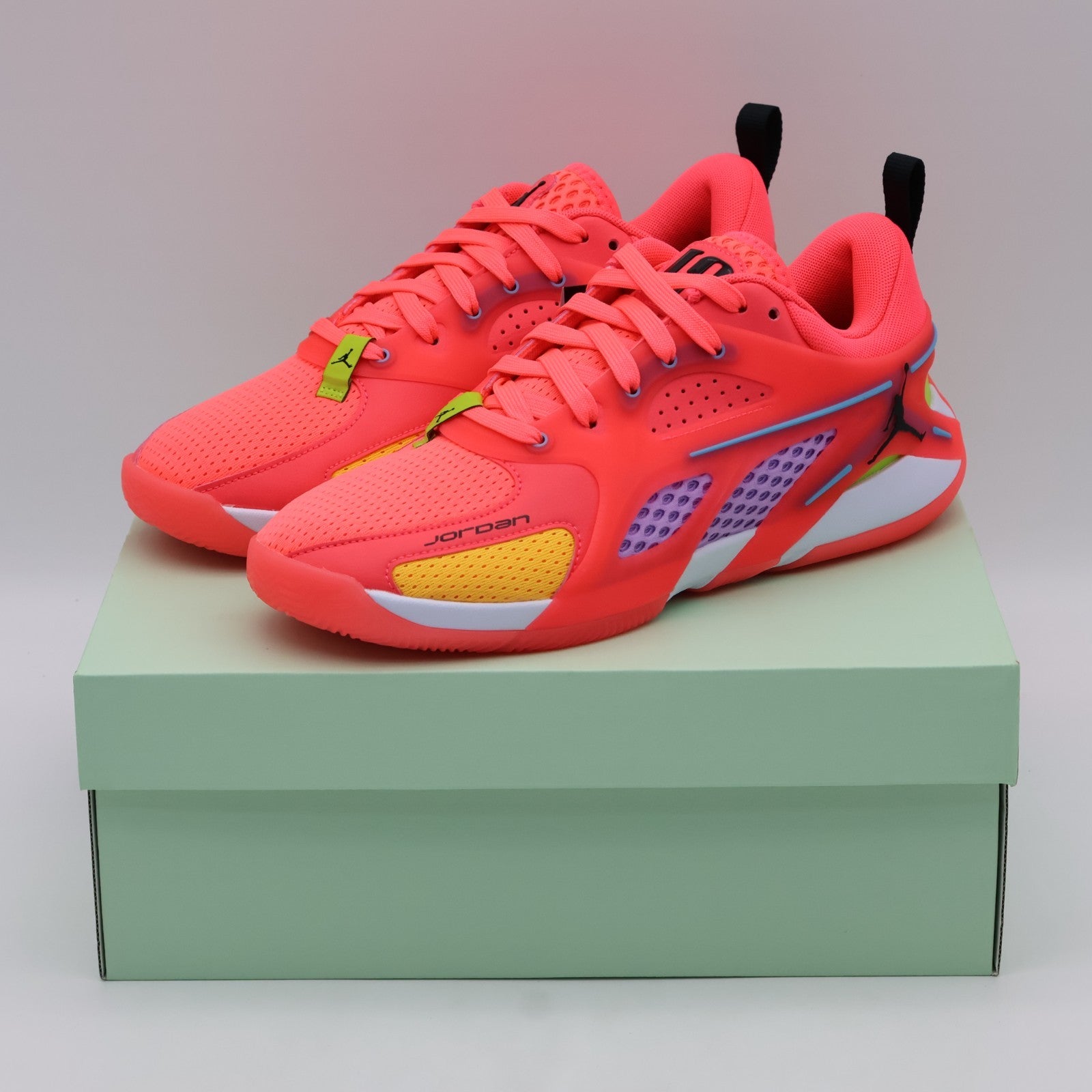 FZ2473-601 Nike  Jordan Heir Series Be Seen (Women's)