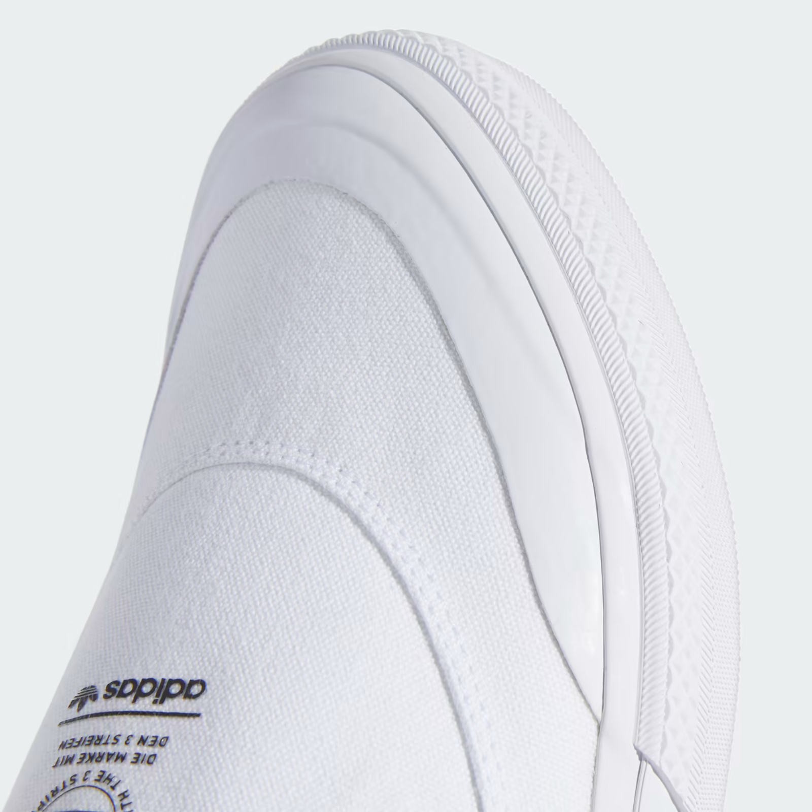 S23725 adidas Nizza RF Slip "Cloud White/Core Black" (Men's)