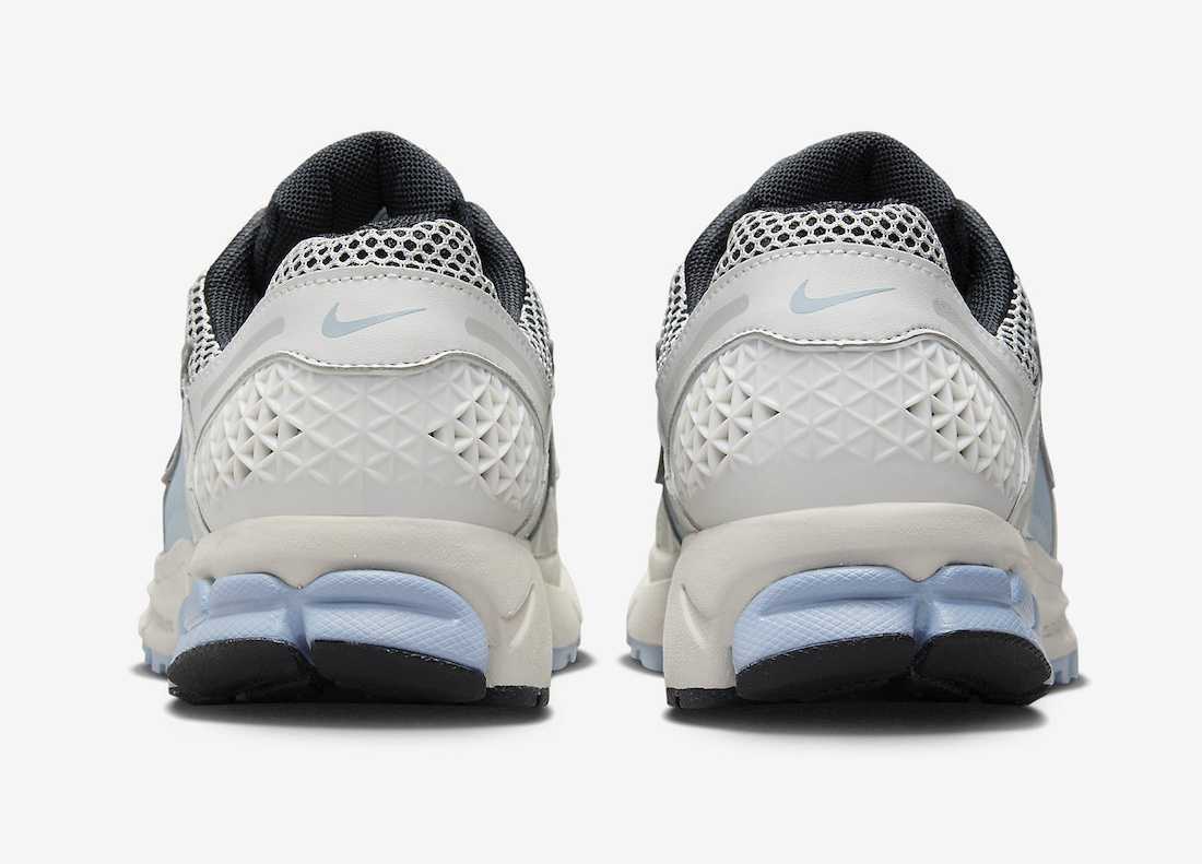 FQ7079-001 Nike Zoom Vomero 5 Platinum Tint and Light Armory Blue (Women's)