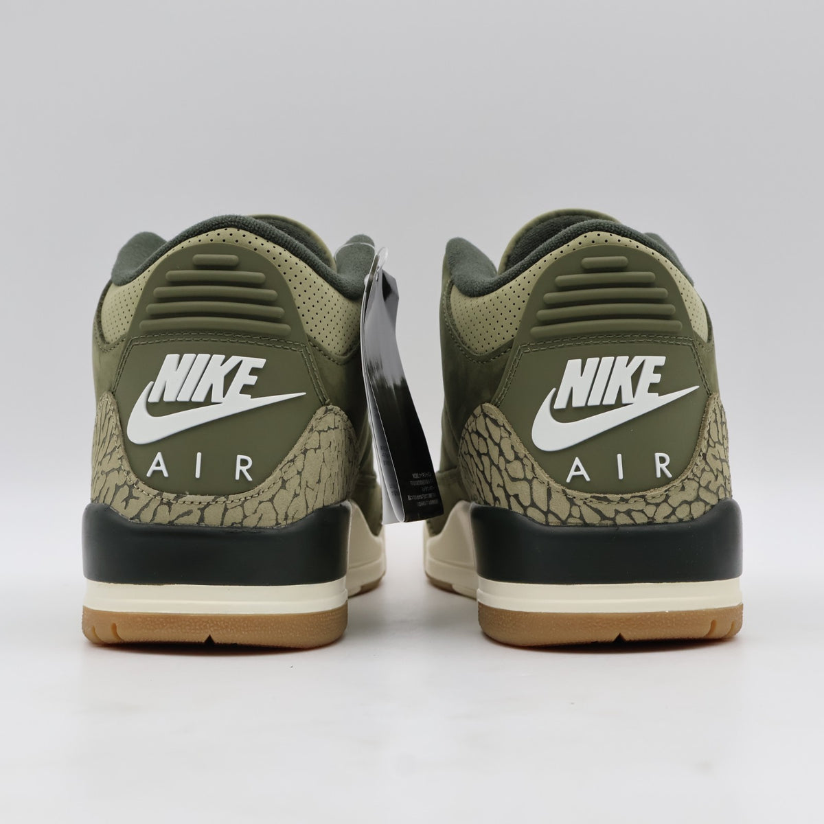 DN3707-202 Nike Air Jordan 3 Retro Family Affair (Men's)
