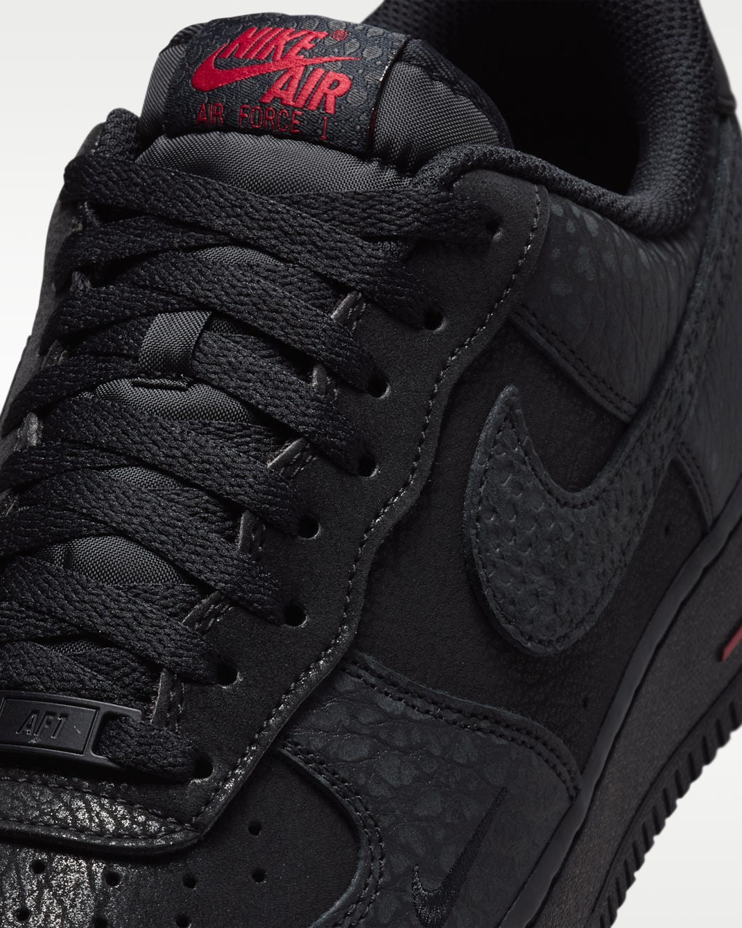 IV4451-010 Nike Air Force 1 Low '07 "Black"