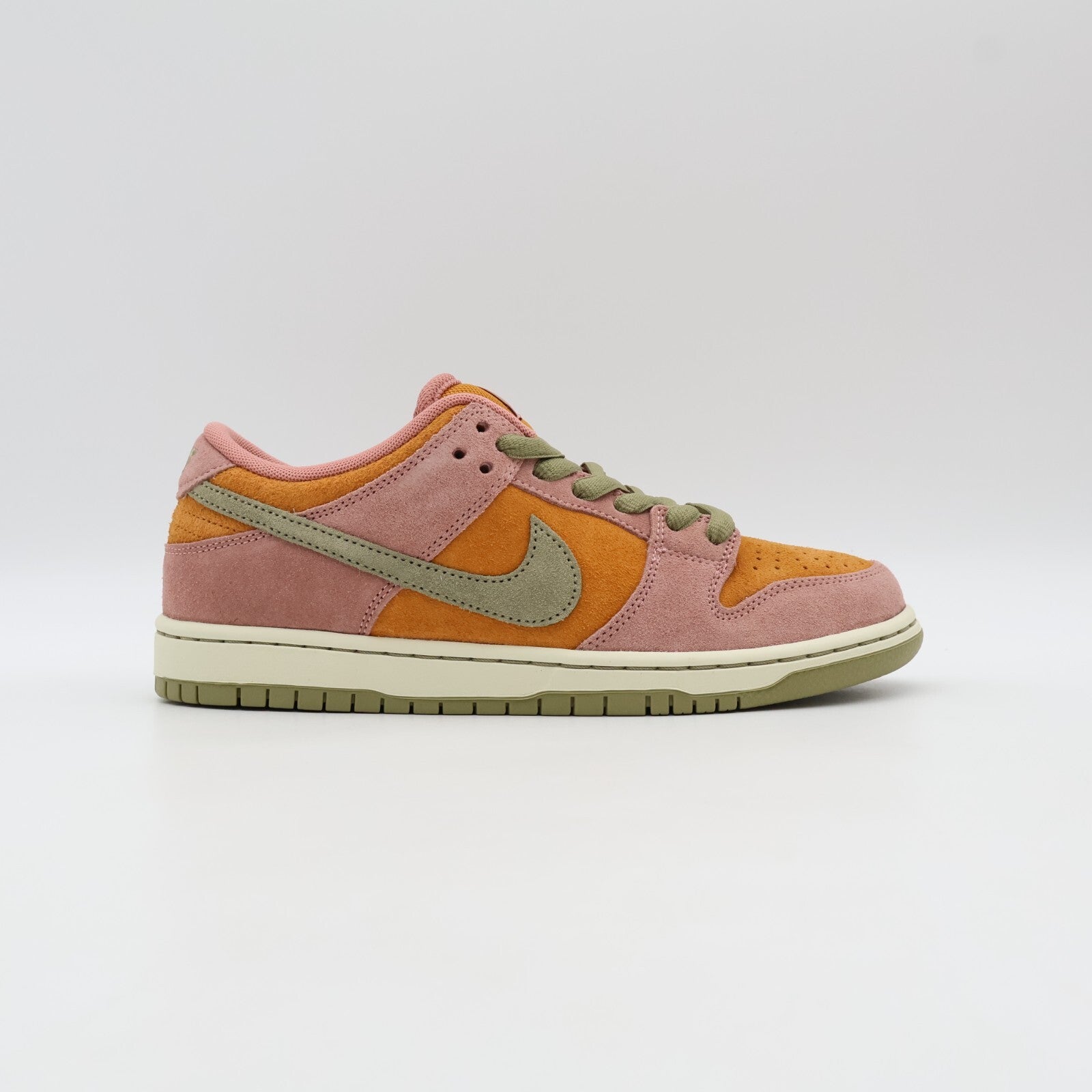 HJ4135-600 Nike SB Dunk Low Pro Red Stardust and Monarch (Men's)