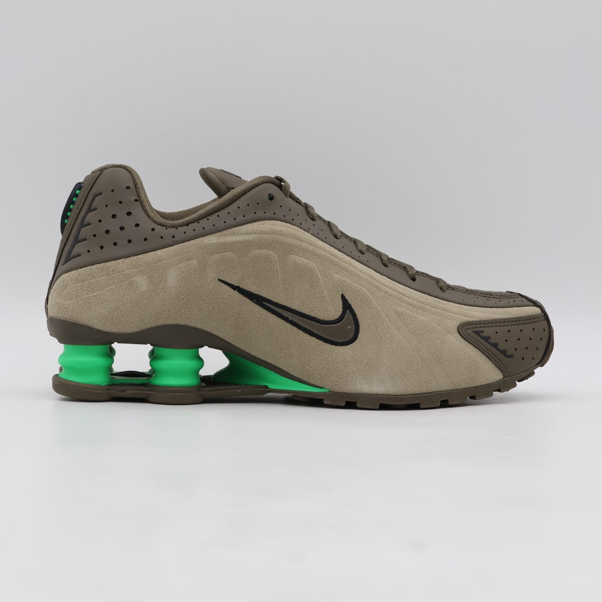 HQ7739-200 Nike  Shox R4 Olive Khaki (Women's)