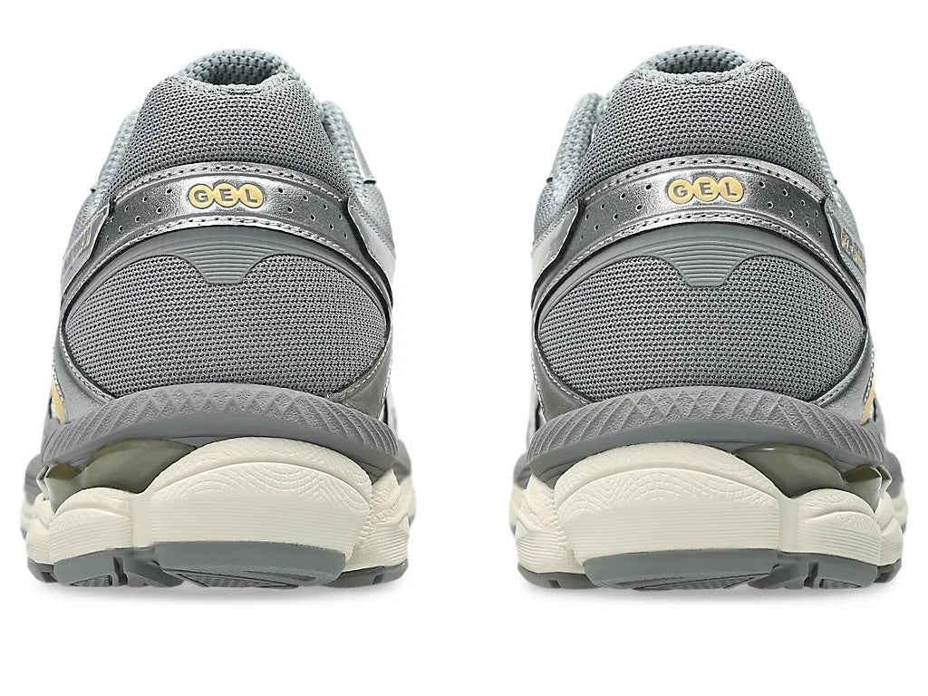 1203A733-101 Asics Gel-Cumulus 16 Cream Clay Grey (Men's)