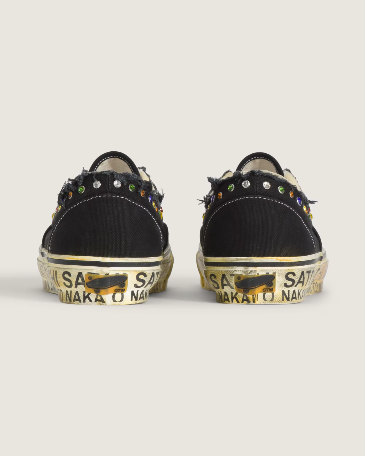 VN000EFEBLK Satoshi Nakamoto Ã OTW by Vans Era 95 Gems Round Jewel (Men's)
