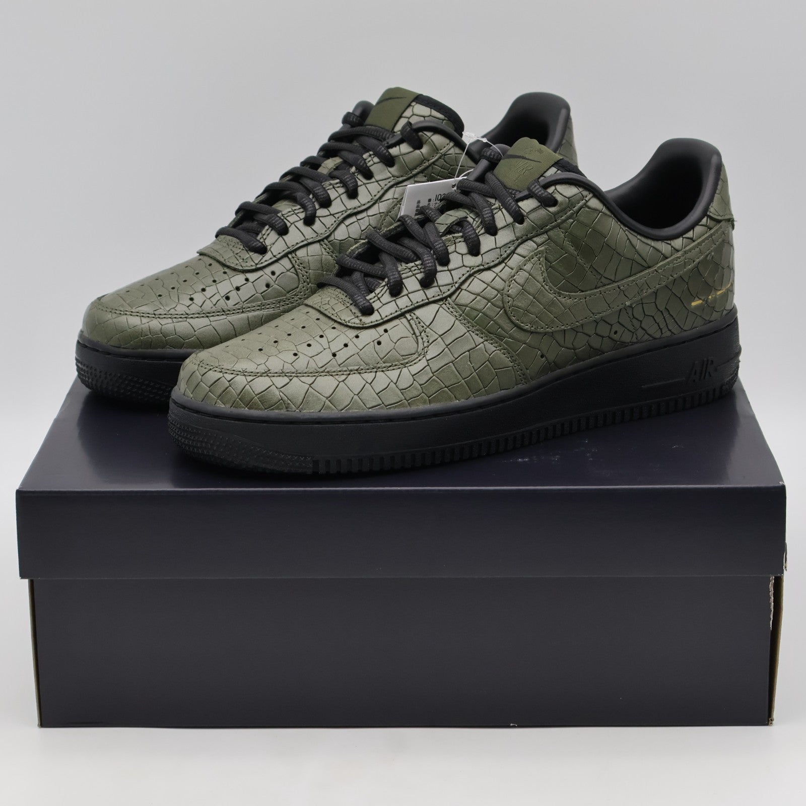 IQ3370-325 Nike Air Force 1 07 Low Morse Code Croc Cargo Khaki (Men's)