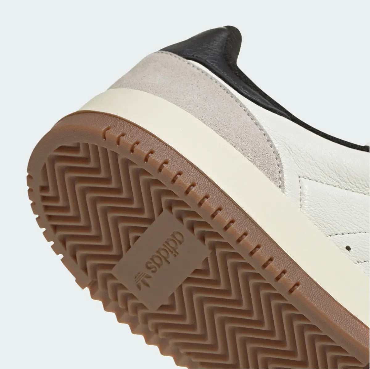 JQ3936 adidas Originals SC Powerphase By Consortium Off White Core Black (Men's)