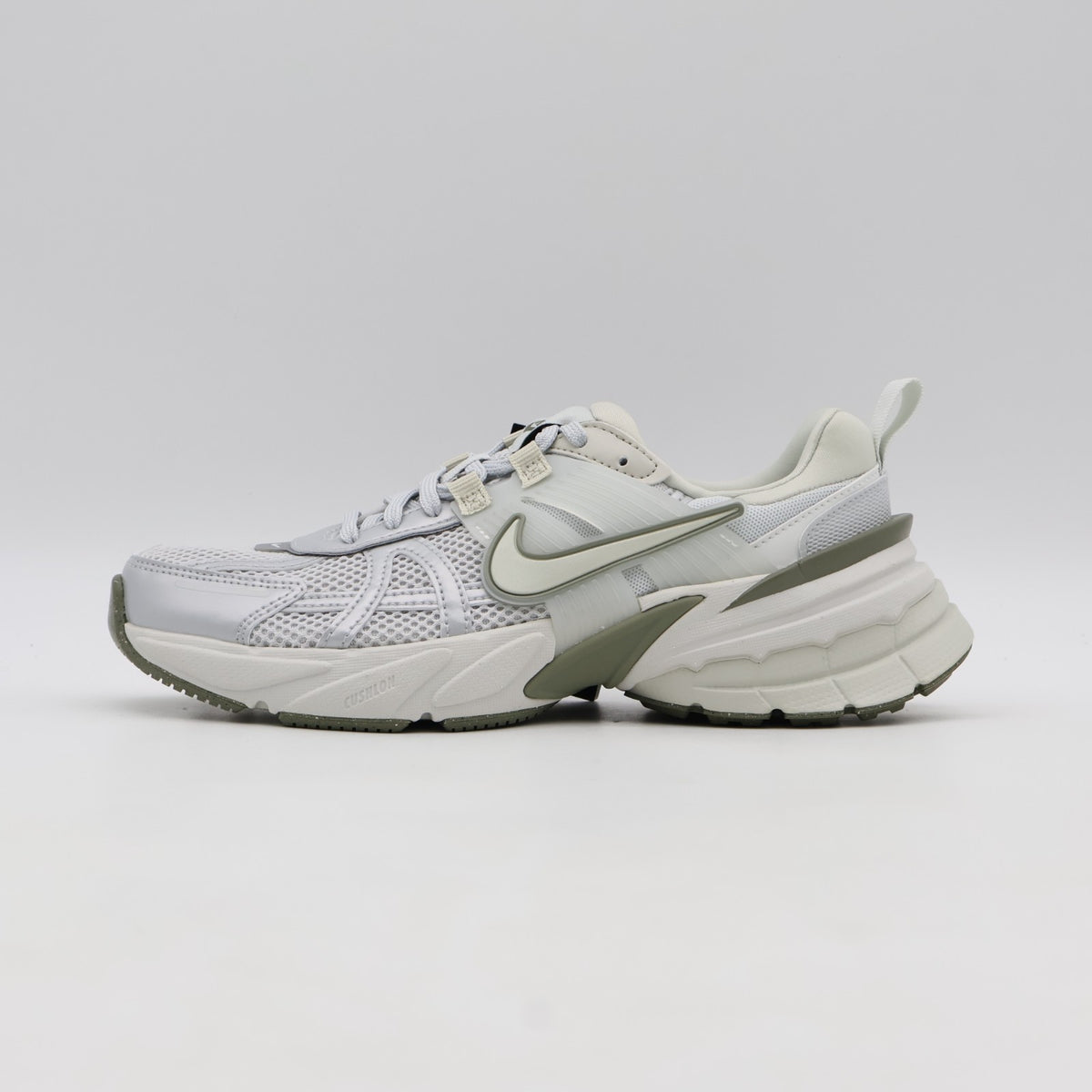 FD0736-006 Nike Women's V2K Run Photon Dust Light Silver Summit White (Women's)