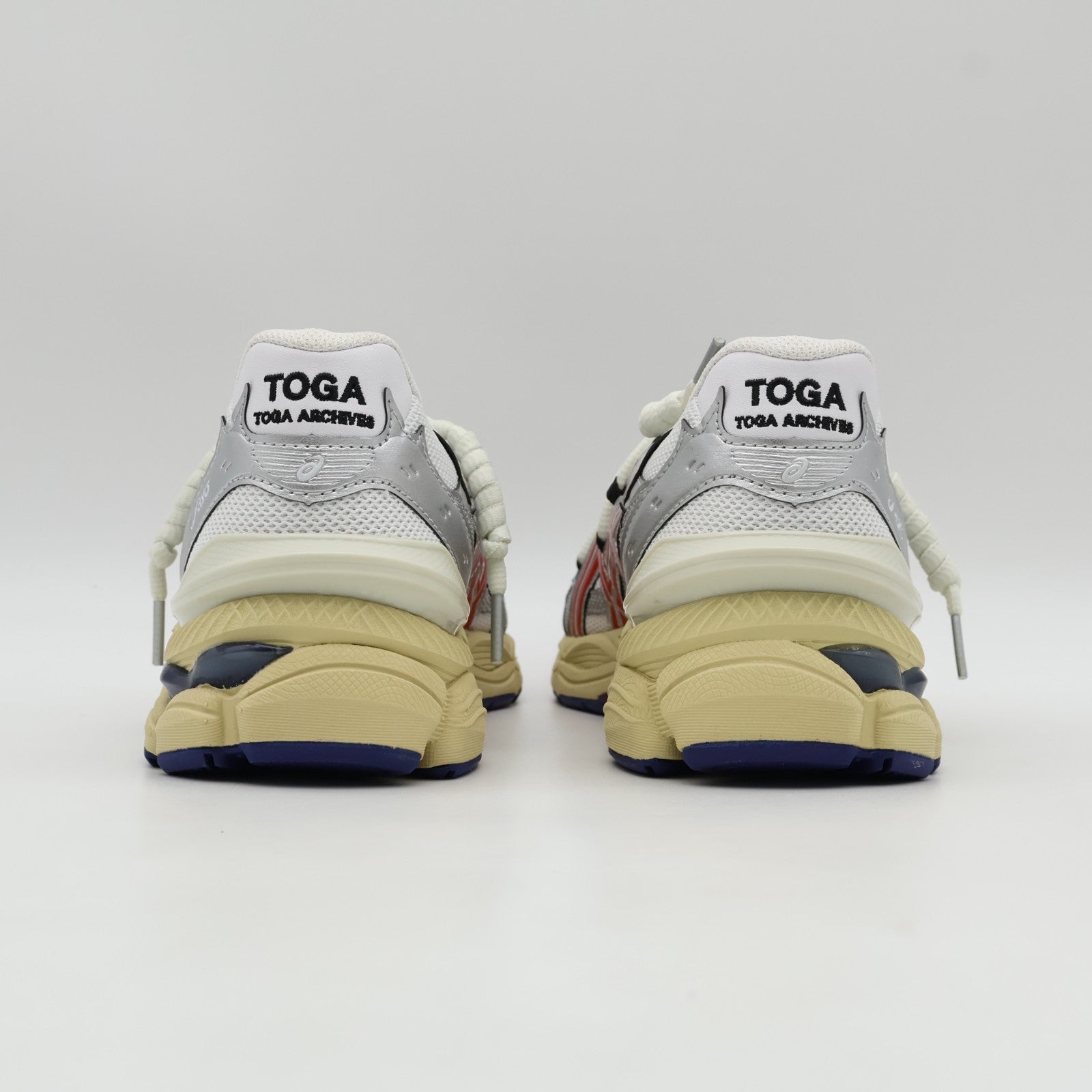 1203B115-100 TOGA Asics Gel-Cumulus 16 TG White Red Pure Silver (Men's)