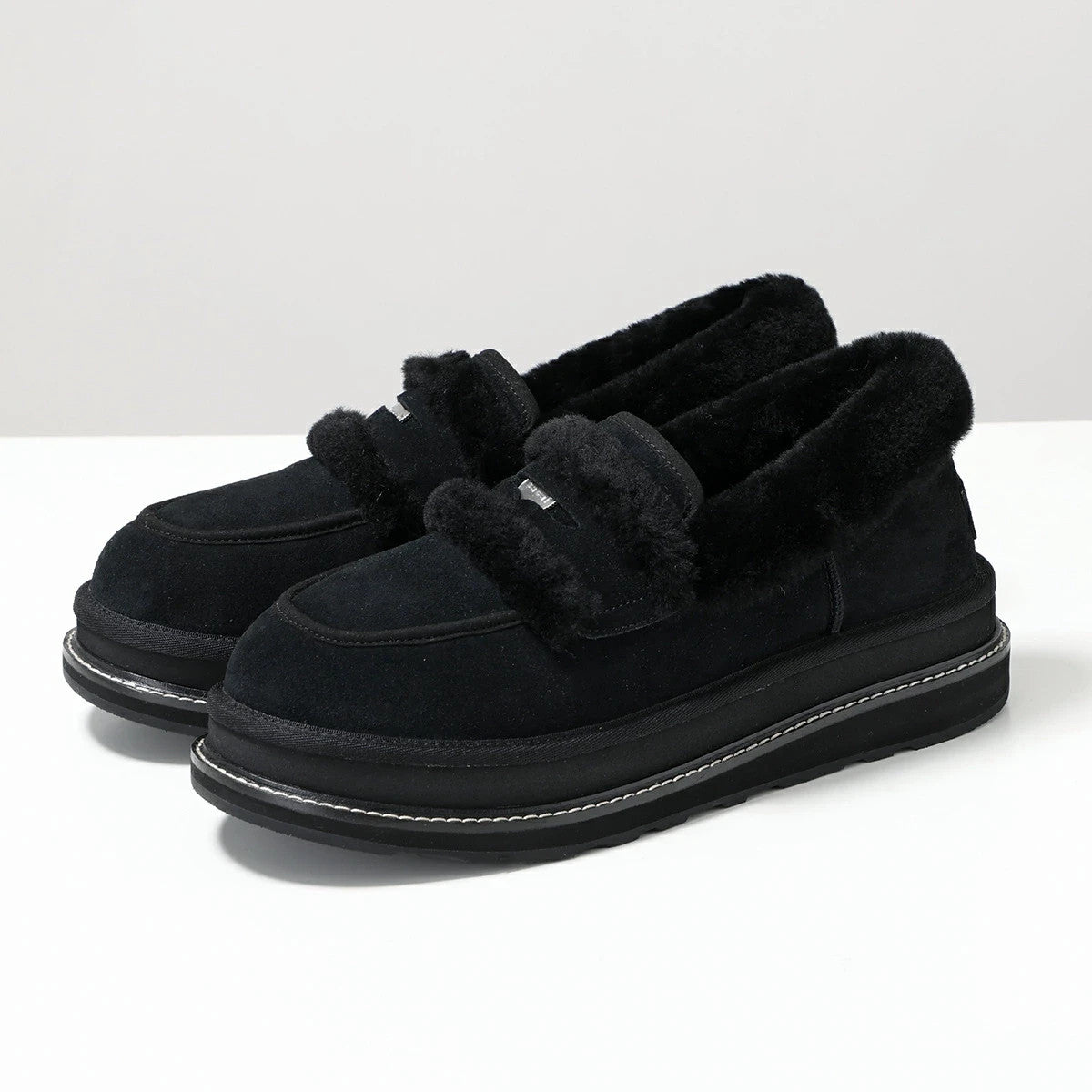 1178370-BLK sacai Ã UGG Loafer Black (Men's)