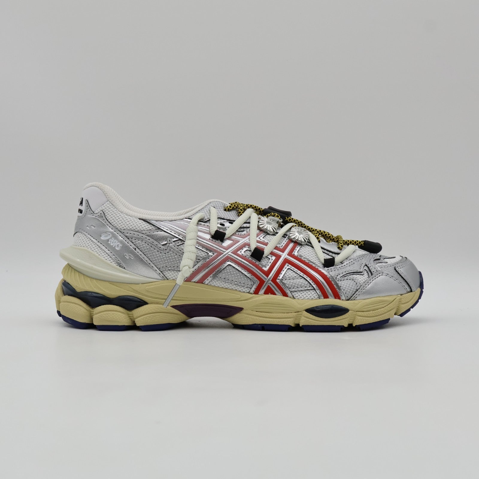 1203B115-100 TOGA Asics Gel-Cumulus 16 TG White Red Pure Silver (Men's)