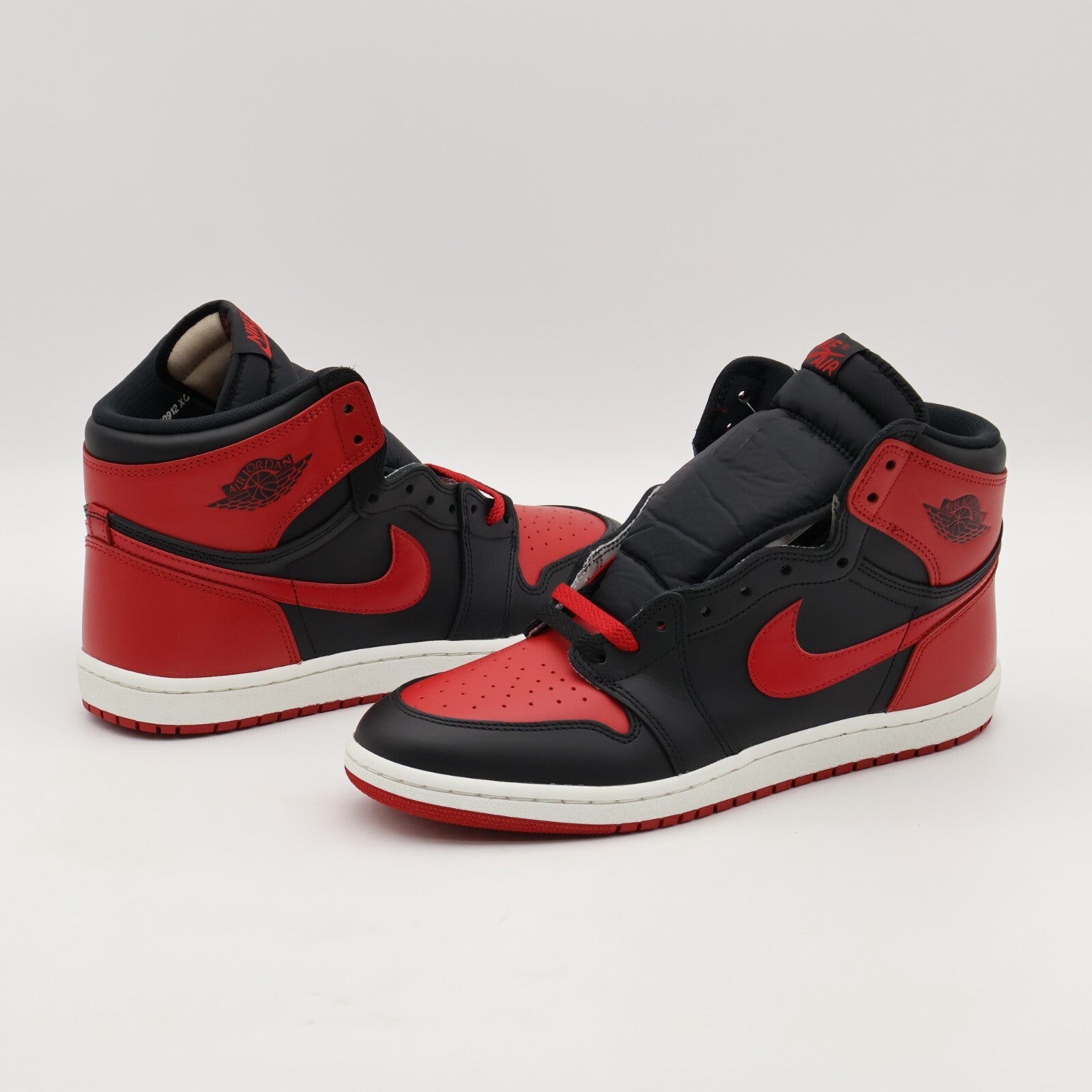 HV6674-067 Nike Air Jordan 1 High 85 Bred 2025 (Men's)