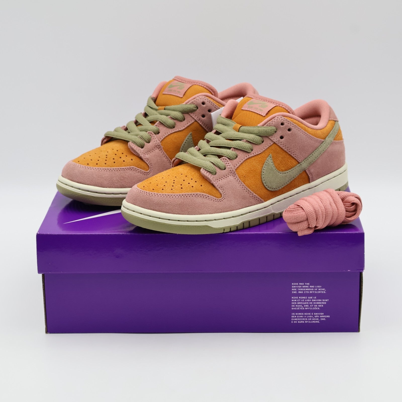 HJ4135-600 Nike SB Dunk Low Pro Red Stardust and Monarch (Men's)