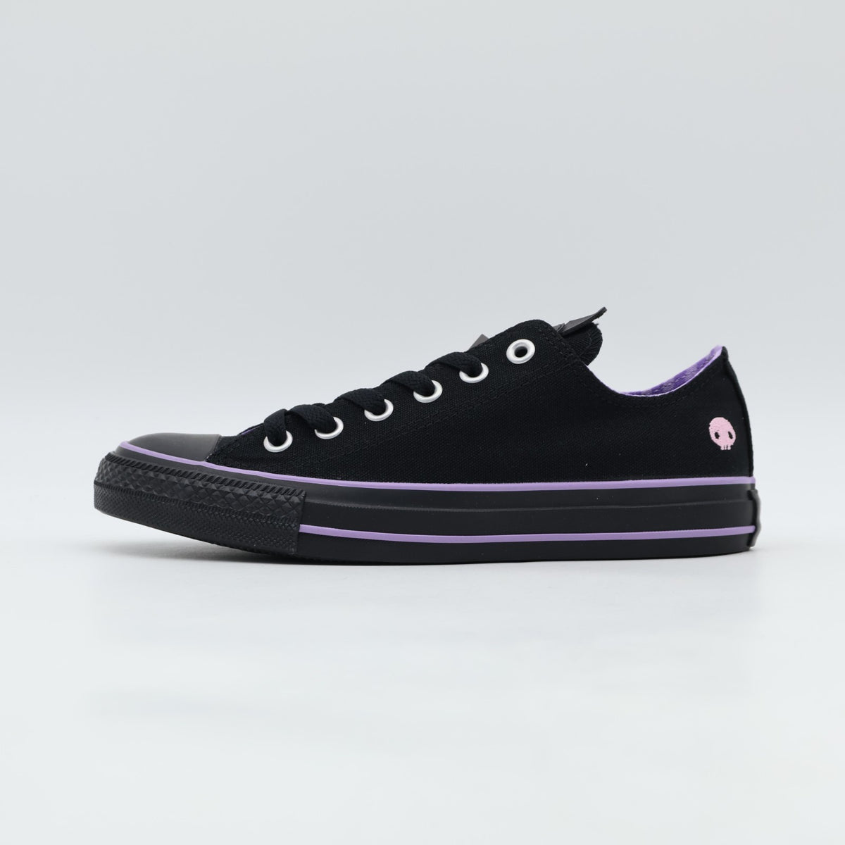 31318850 Sanrio Ã Converse All Star OX "Kuromi" (Men's)