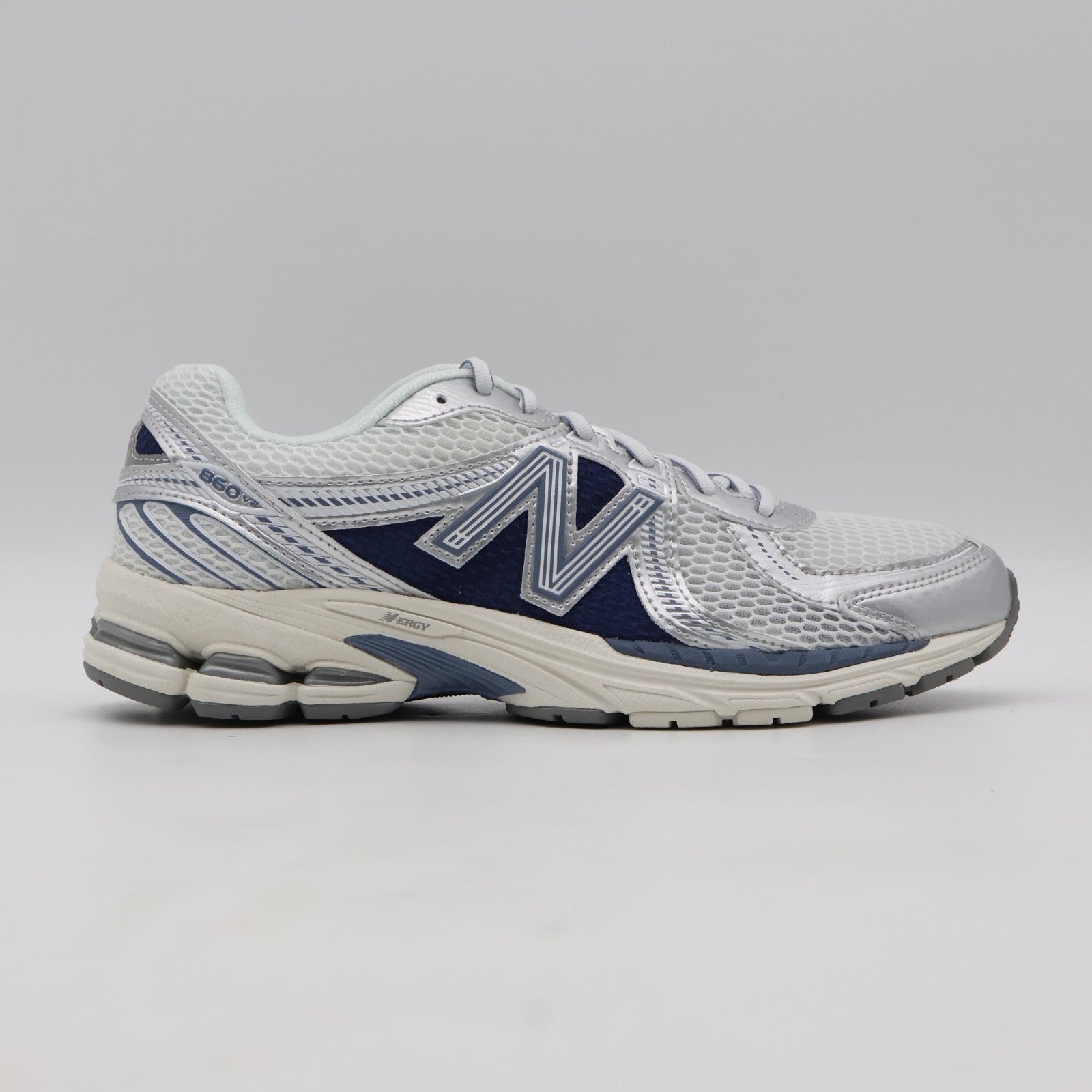 ML860GG2 New Balance 860V2 Arctic Grey Metallic Silver (Men's)