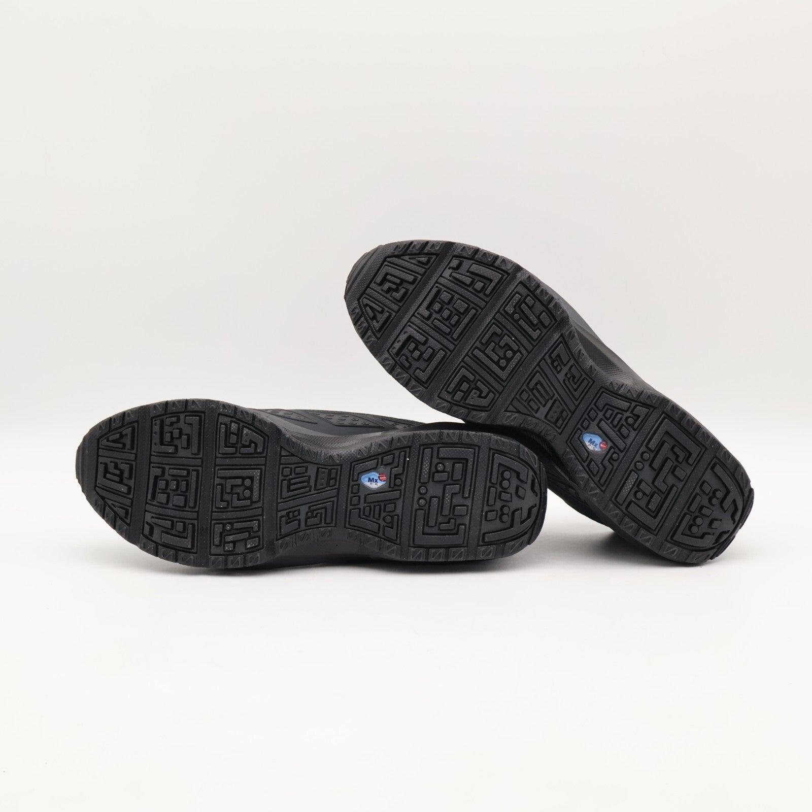FZ4238-001 Nike Air Max SNDR GORE-TEX Black Dark Smoke Grey (Women's)