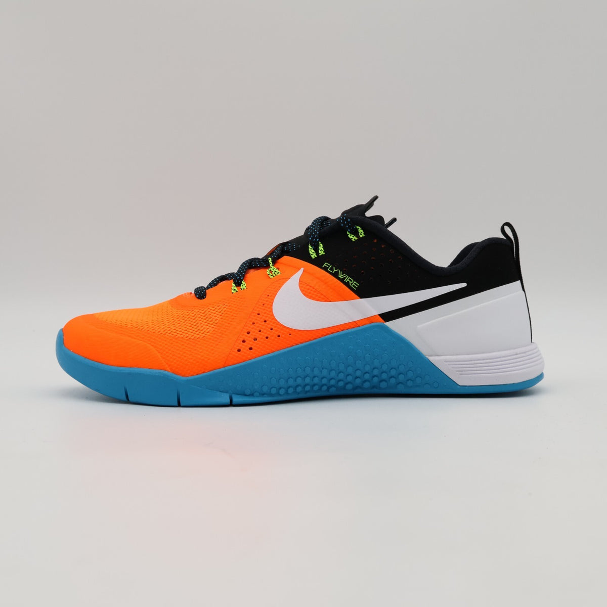 FQ1854-800 Nike Metcon 1 OG Total Orange Blue Lagoon Black White (Men's)