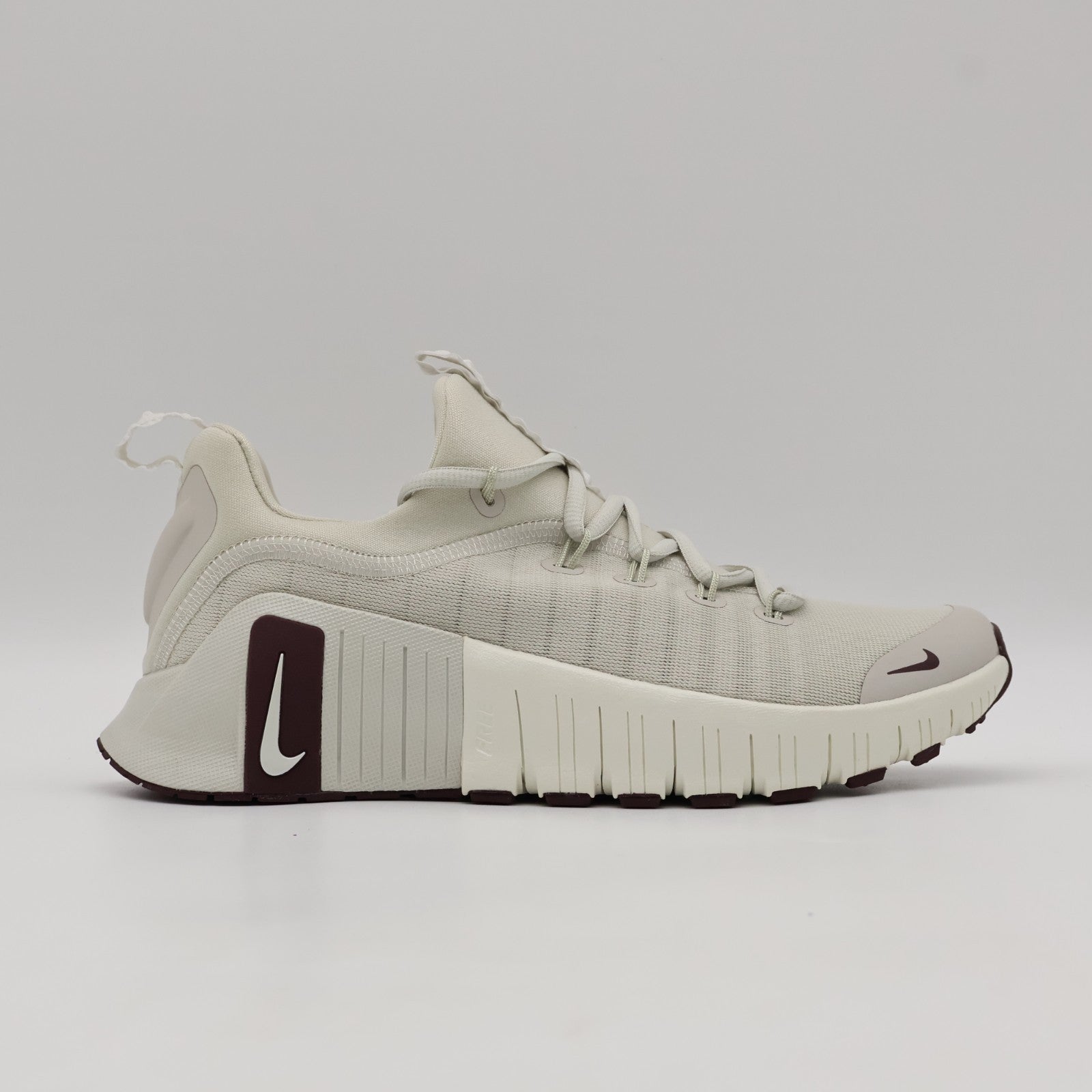 IH3589-072 Nike Free Metcon 6 SE  Workout Shoes Light Bone (Womenâs)