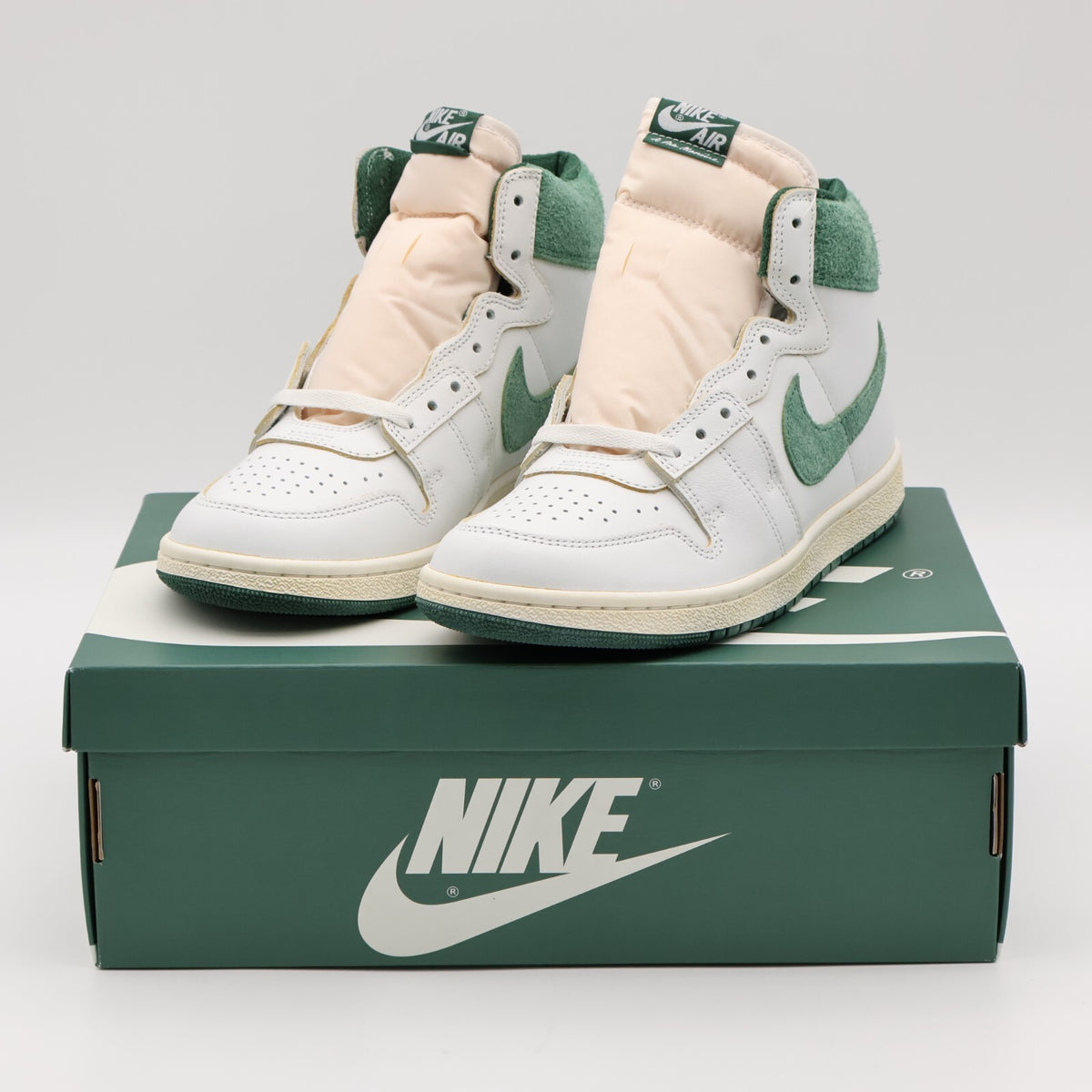 FQ2942-100 A Ma ManiÃ©re Nike Jordan Air Ship SP Green Stone (Men's)