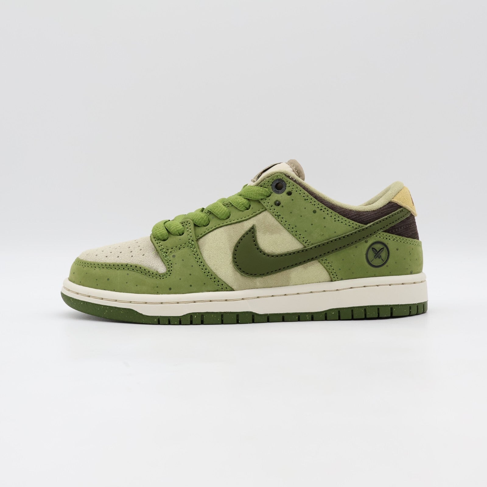 HF8022-300 Yuto Horigome Nike SB Dunk Low Matcha (Men's)