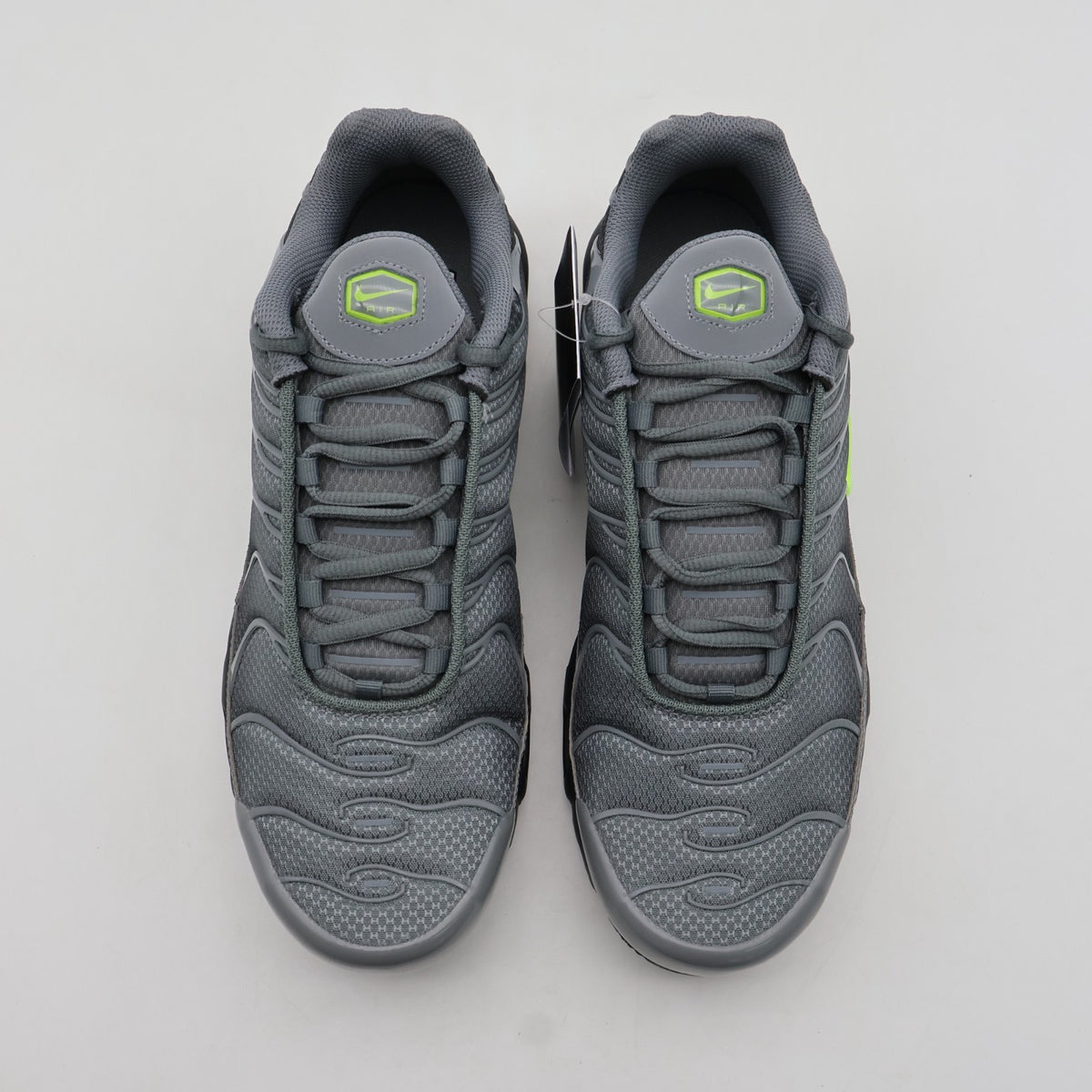 DM0032-026 Nike Air Max Plus Smoke Grey Volt (Men's)