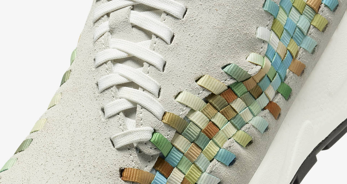 FB1959-101 Nike Air Footscape Woven Summit White (Women's)