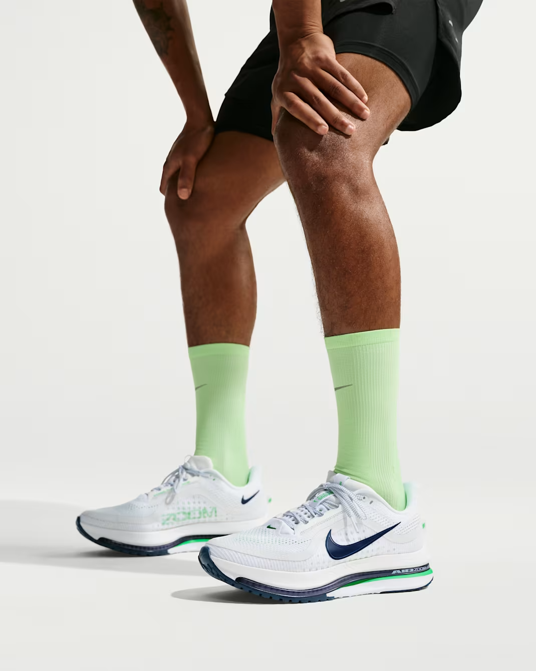 HQ2592-110 Nike Pegasus Premium "Seahawks" (Men's)