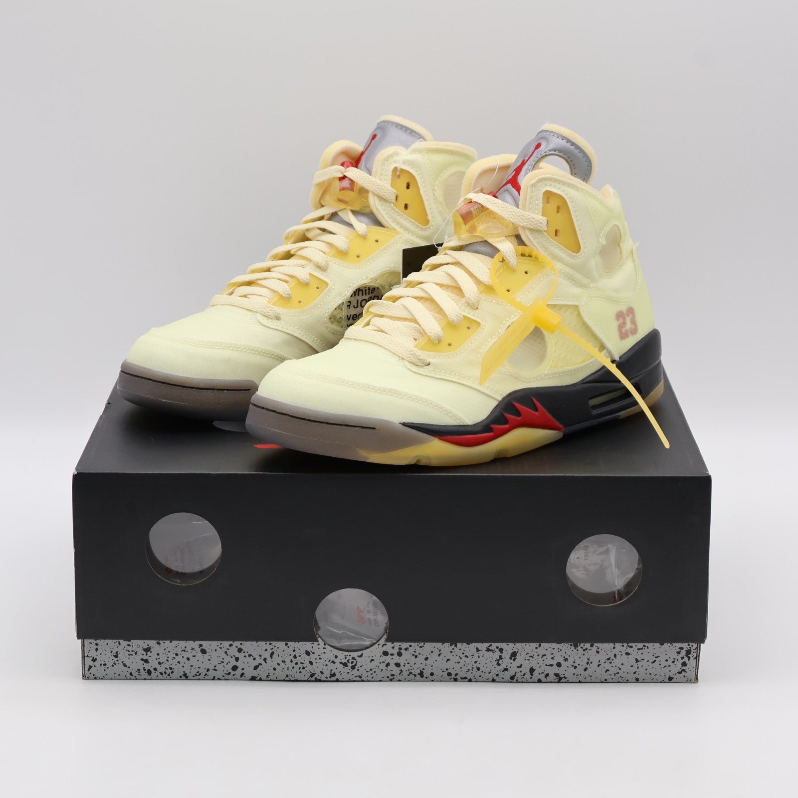 DH8565-100 Off-White Ã Nike Air Jordan 5 Sail (Men's)