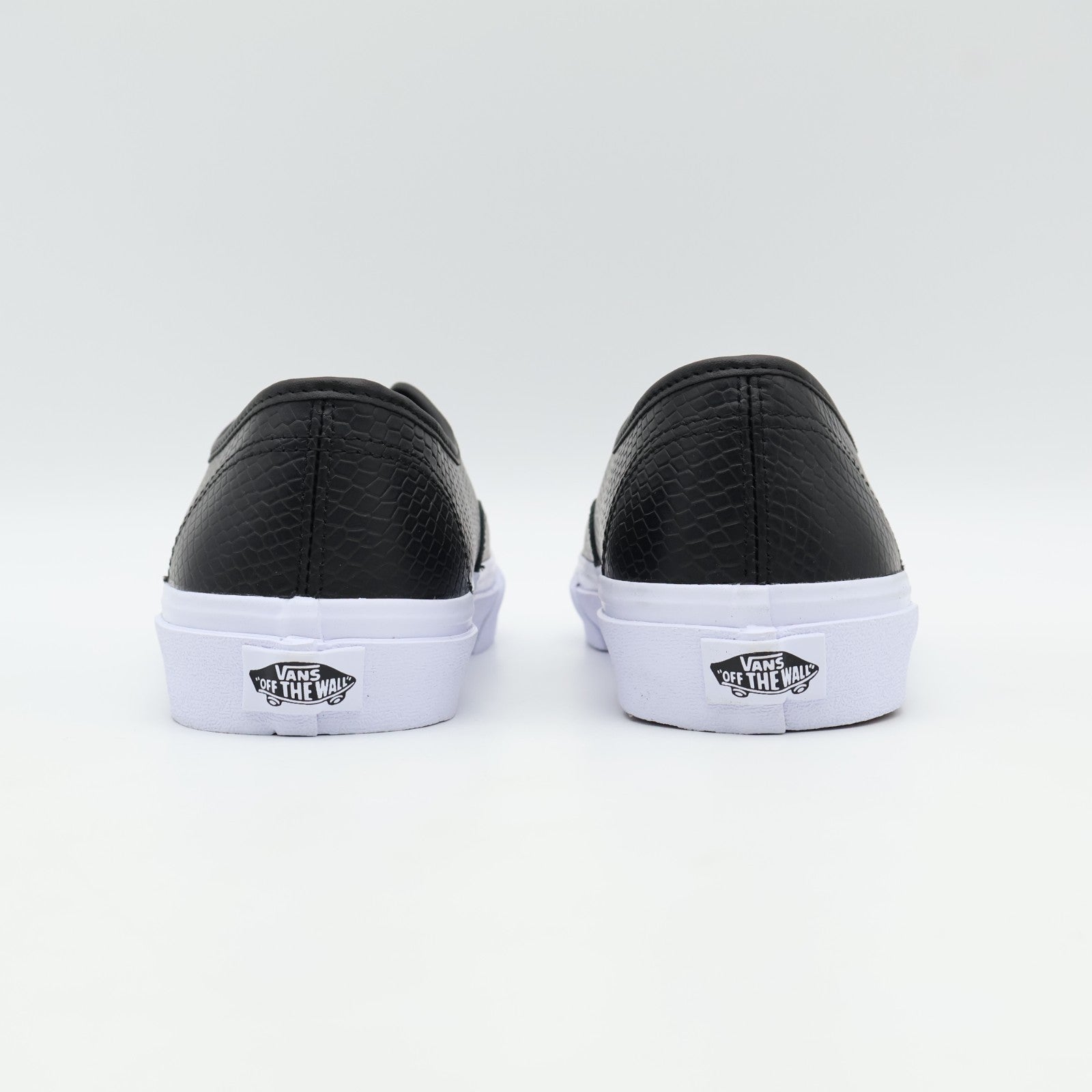 688082-0002 BILLY'S Exclusive Vans Authentic Year of the Snake Black (Men's)