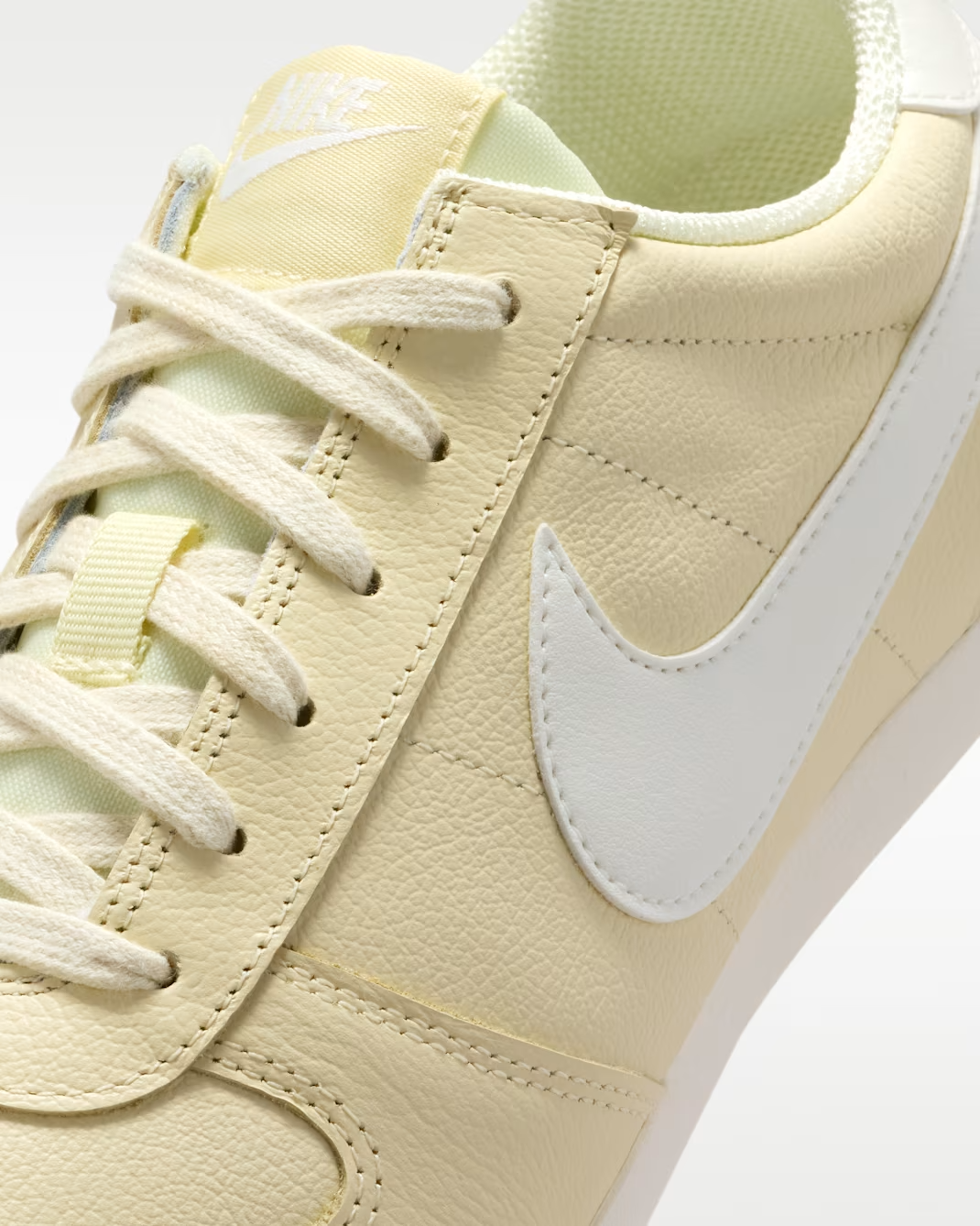 IV6173-700 Nike Sprint Sister Alabaster Sail (Women's)