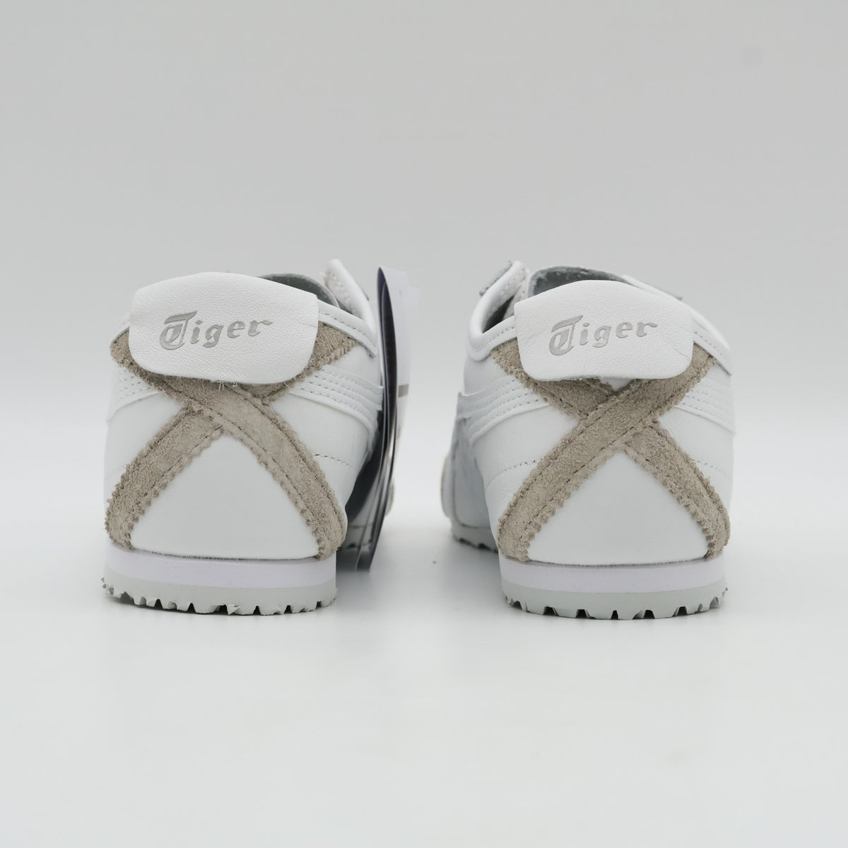 1183C102-104 Onitsuka Tiger Mexico 66 White (Men's)