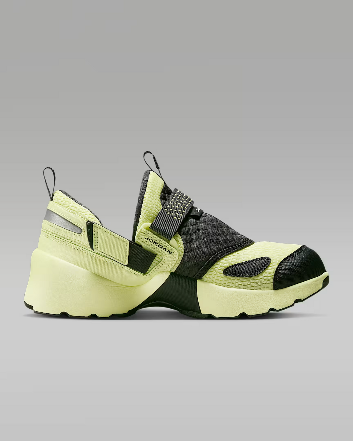 HQ2164-302 Nike  Jordan Trunner LX Luminous Green (Women's)
