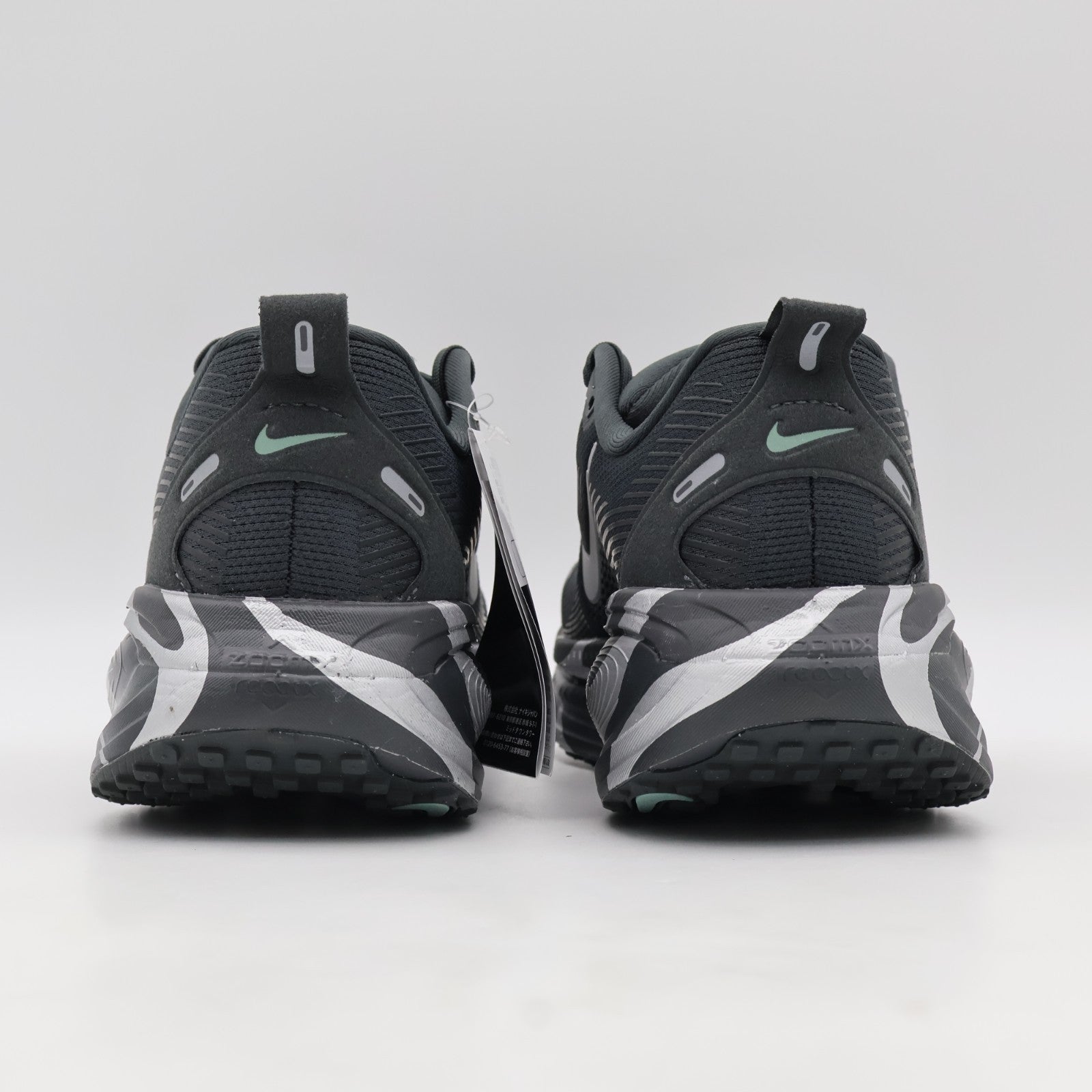 IM6010-060 Nike Vomero 18 Road Running Shoes Anthracite Canyon Metall (Men's)