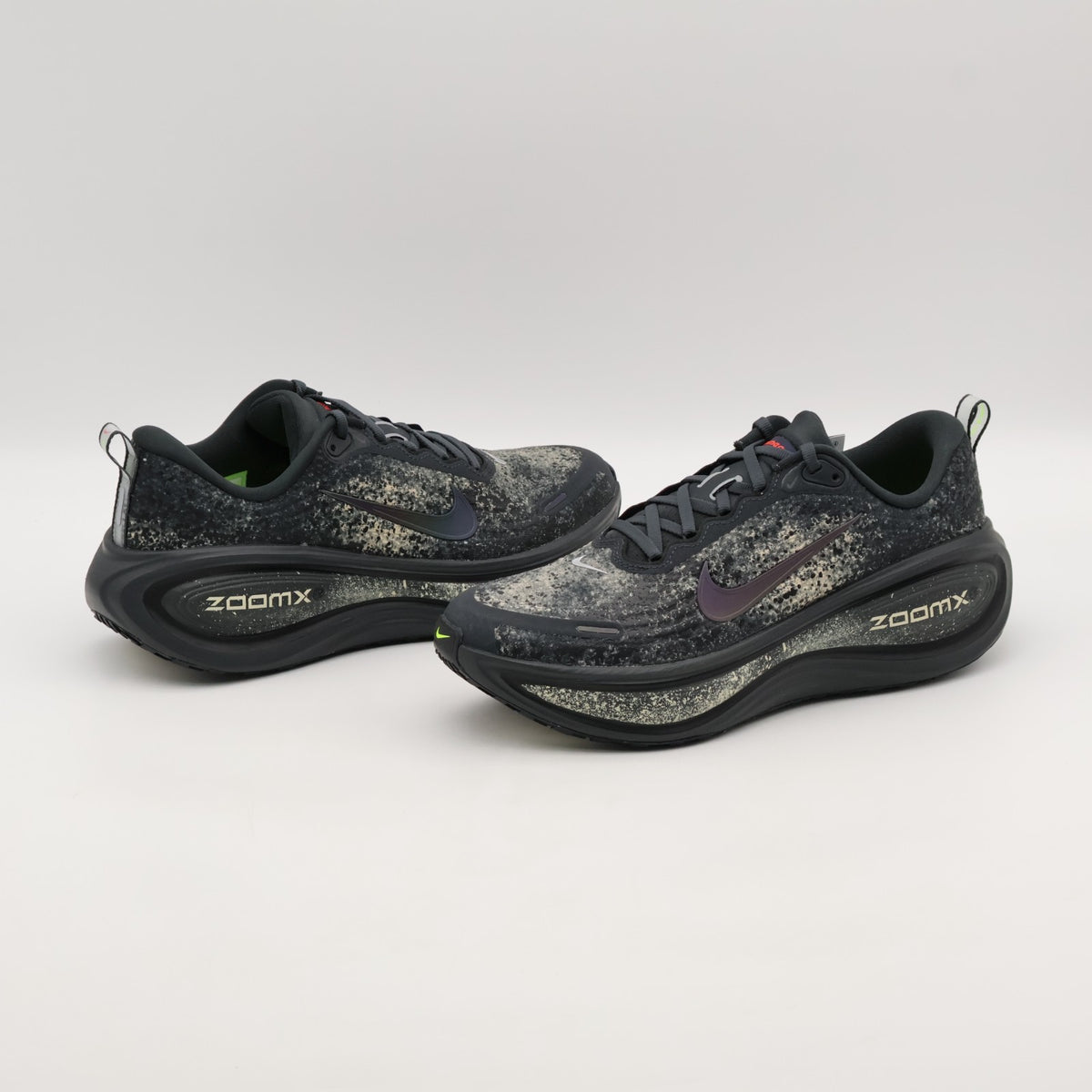 IM6776-060 Nike Vomero Plus Anthracite Oatmeal Volt Black (Men's)