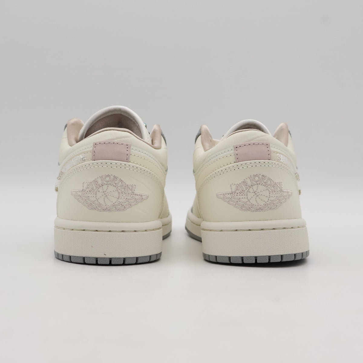 IH7323-100 Nike  Air Jordan 1 Low Turquoise Gemstones (Women's)
