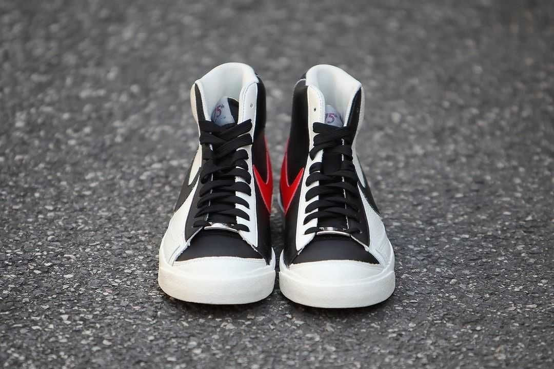 DD8025-101 NBA Ã Nike Blazer Mid ' 77EMB "TrailBlazers" (Men's)