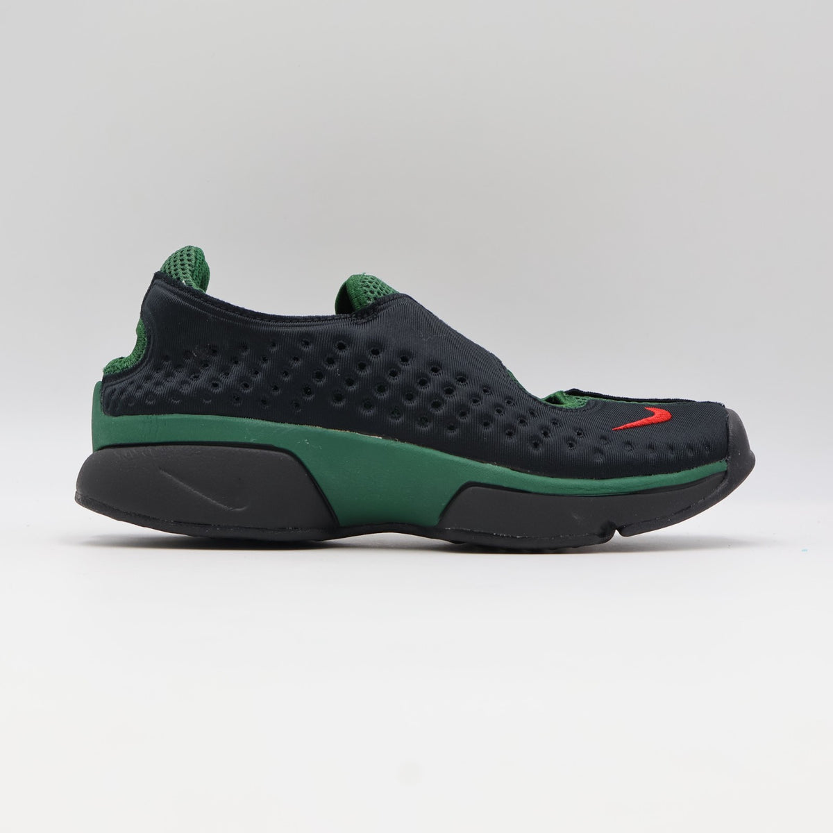 IQ8006-002 Nike Rift 2 "Kenya" (Women's)