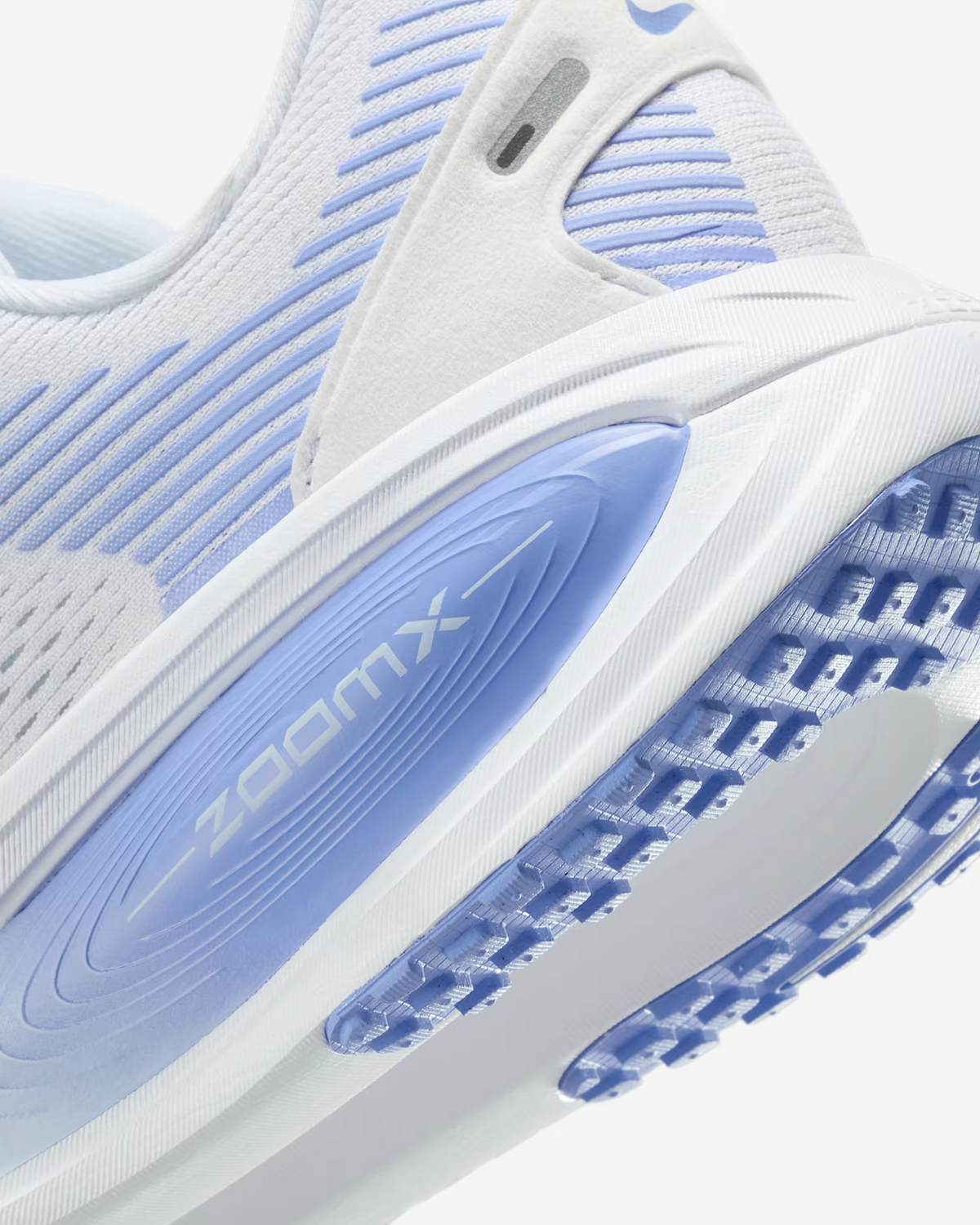 IF0515-104 Nike Vomero 18 Road Running Shoes Extra Wide White (Women's)